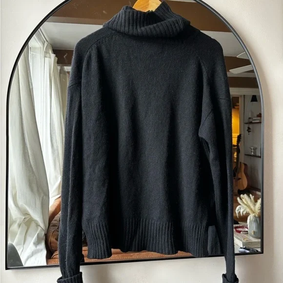 ANTHROPOLOGIE | Blair turtleneck | size small - Picture 3 of 4